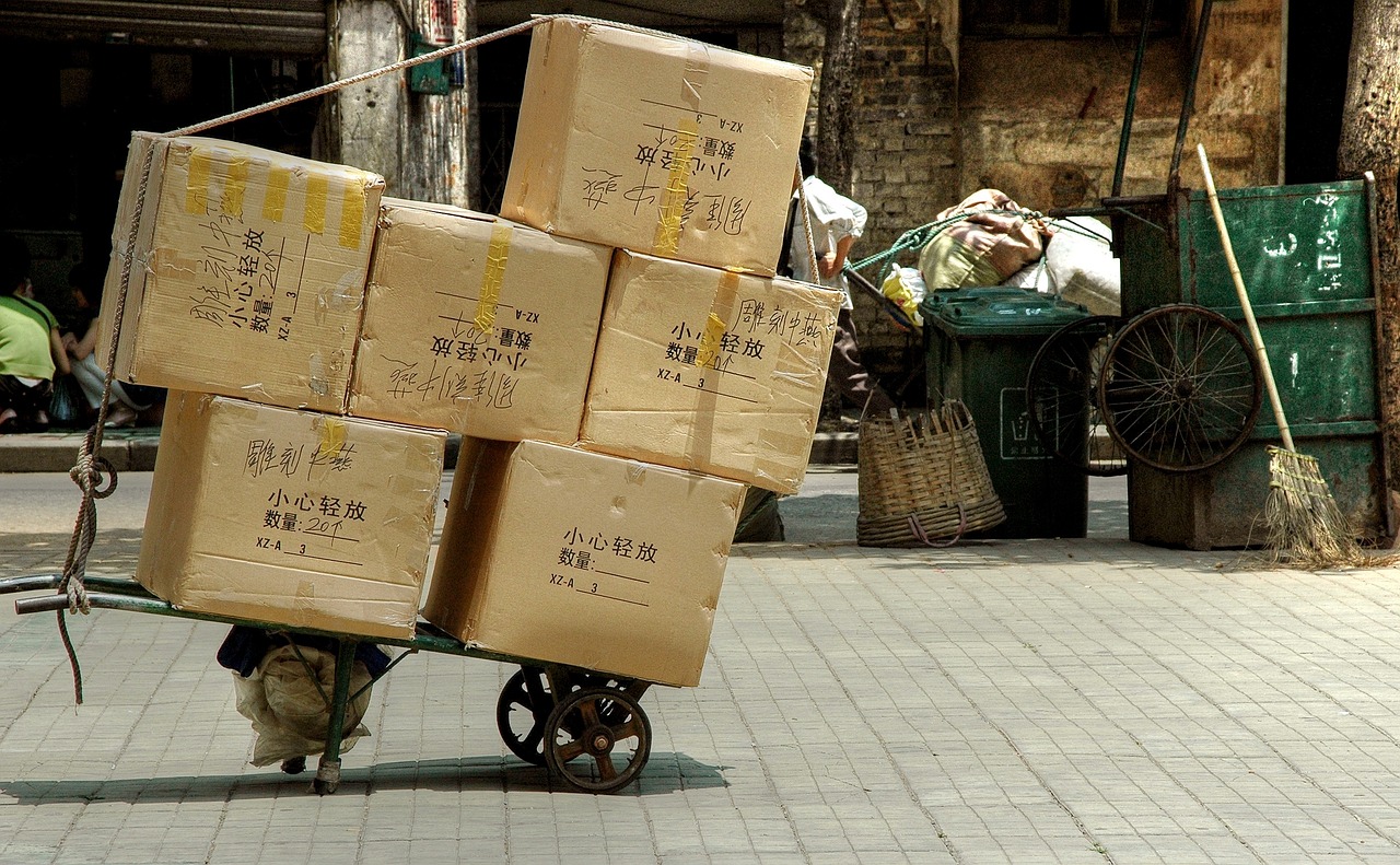 外卖平台是否应该强制显示碳足迹标签？
